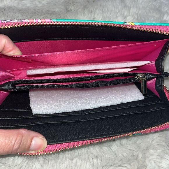 Trina Turk Full Zip Floral Wallet NWT - Picture 4 of 5